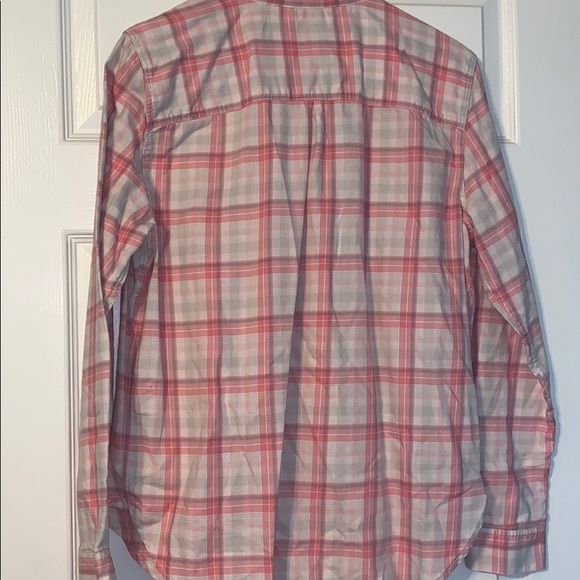 Levi’s Pink Plaid Flannel Button-Up - Picture 5 of 5